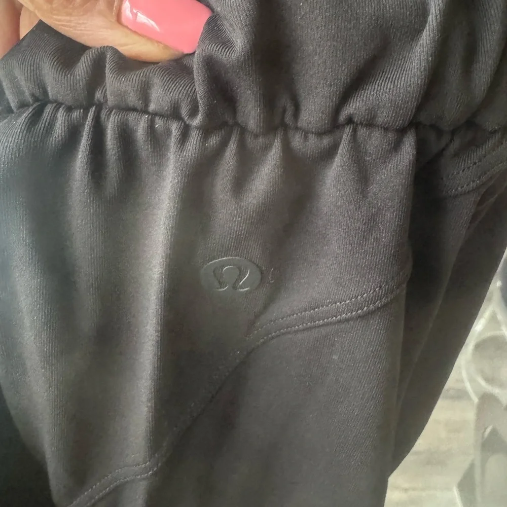lululemon athletica lightweight black